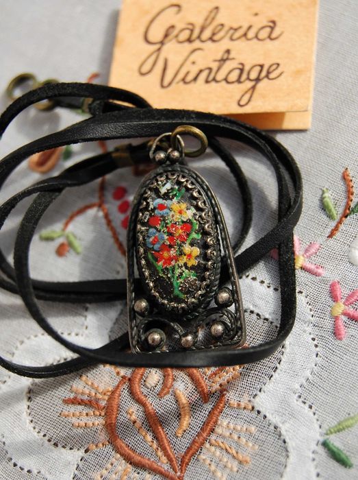 Stary wisior filigran, mosiądz, malowany, kwiaty, vintage