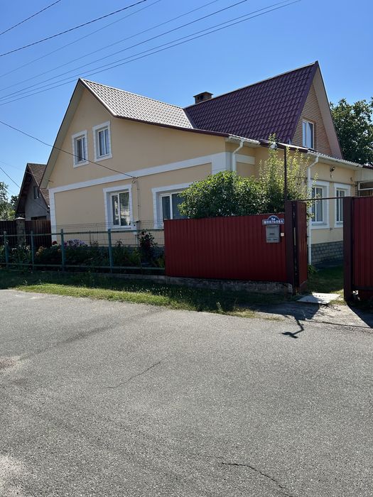 Рожівка, 10км від Броварів, продам добротний будинок 186м2,гарний стан.