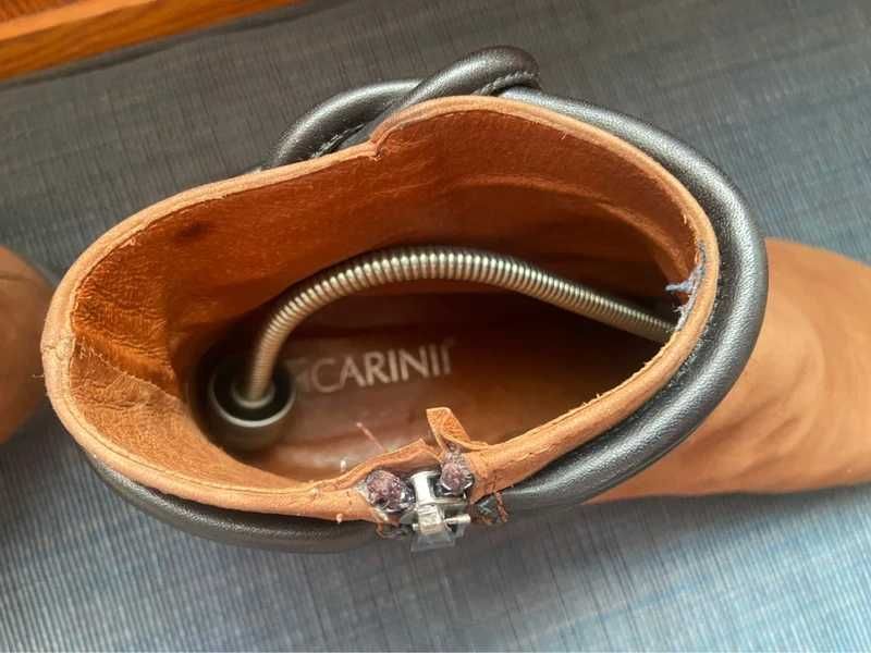 Skórzane botki Carinii