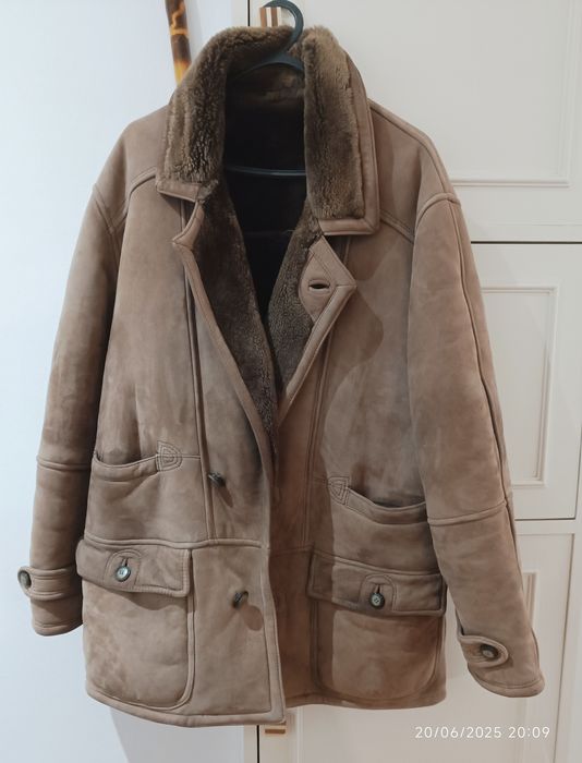 Casaco em pele de carneiro