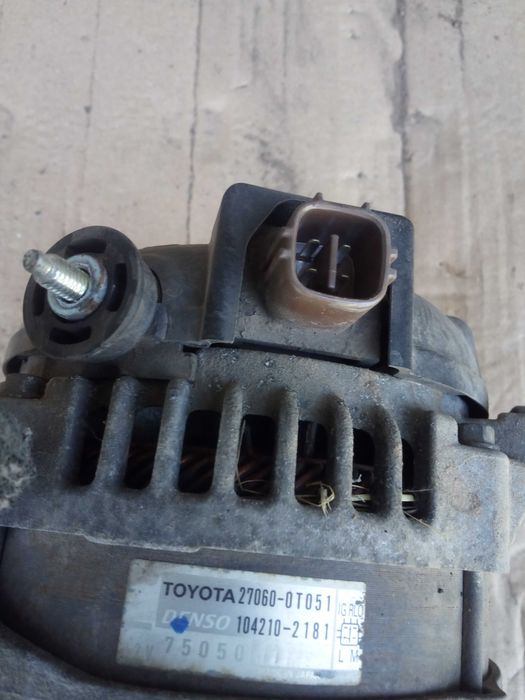 Toyota verso silnik 1,6 1,8 alternator valvematic  09-15