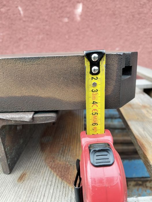 Stół do prasy mimośrodowej