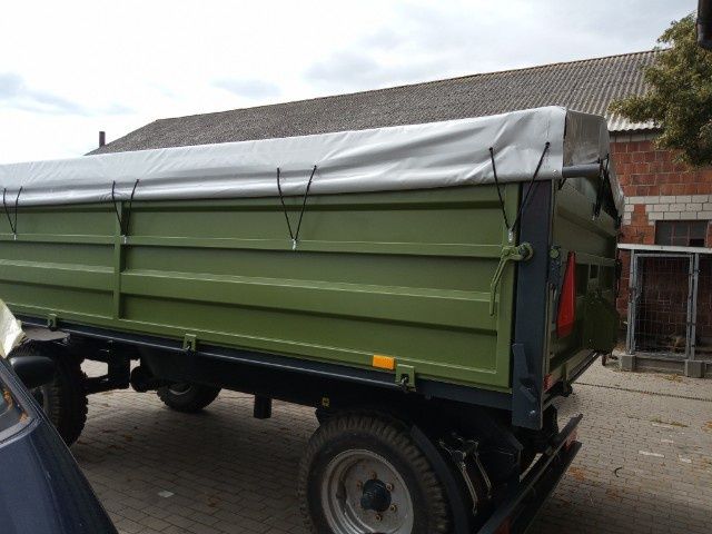 Plandeka na przyczepę rolniczą