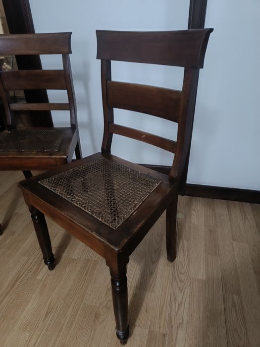 Cadeiras assento palhinha