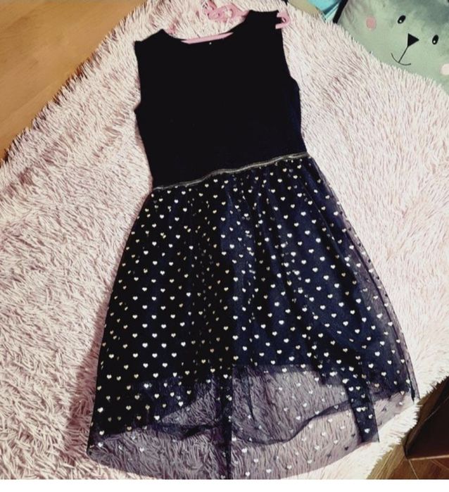 Красиві для свят сукні плаття