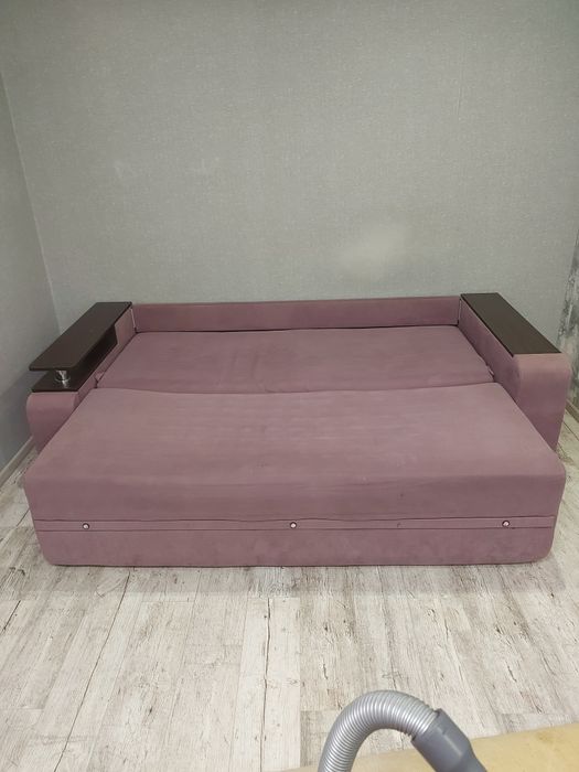 Продам диван мебель