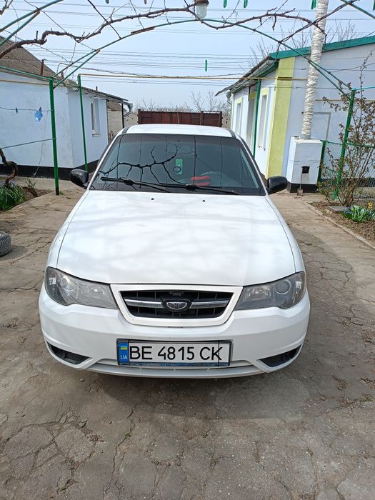 Продам Део нексія 2012