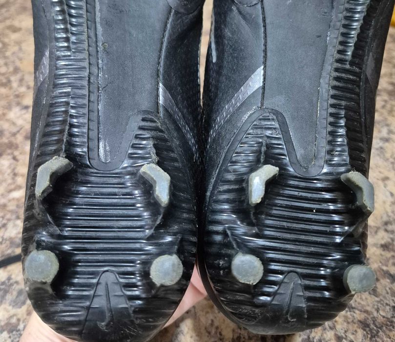 Продам бутси  Nike