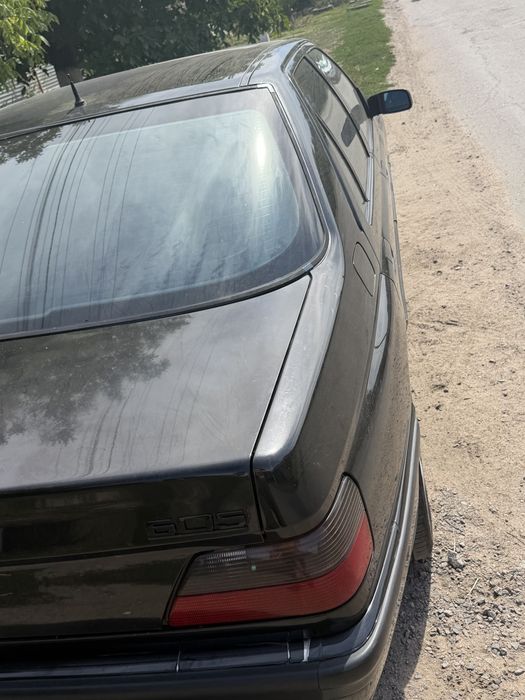 Peugeot 605  мотором 2.1. дизель