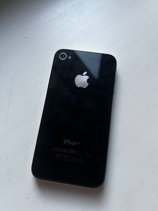 iPhone 4.модель А1332