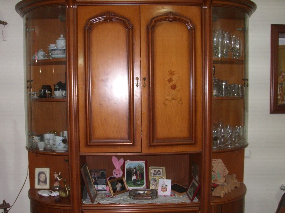 Vendo estante em madeira cereijeira