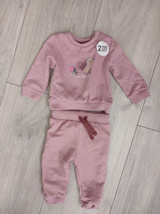 Новий костюм 68см набір