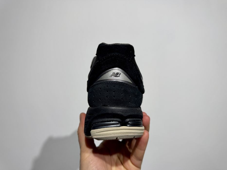 Кросівки чоловічі New Balance 2002R U2002RL оригінал
