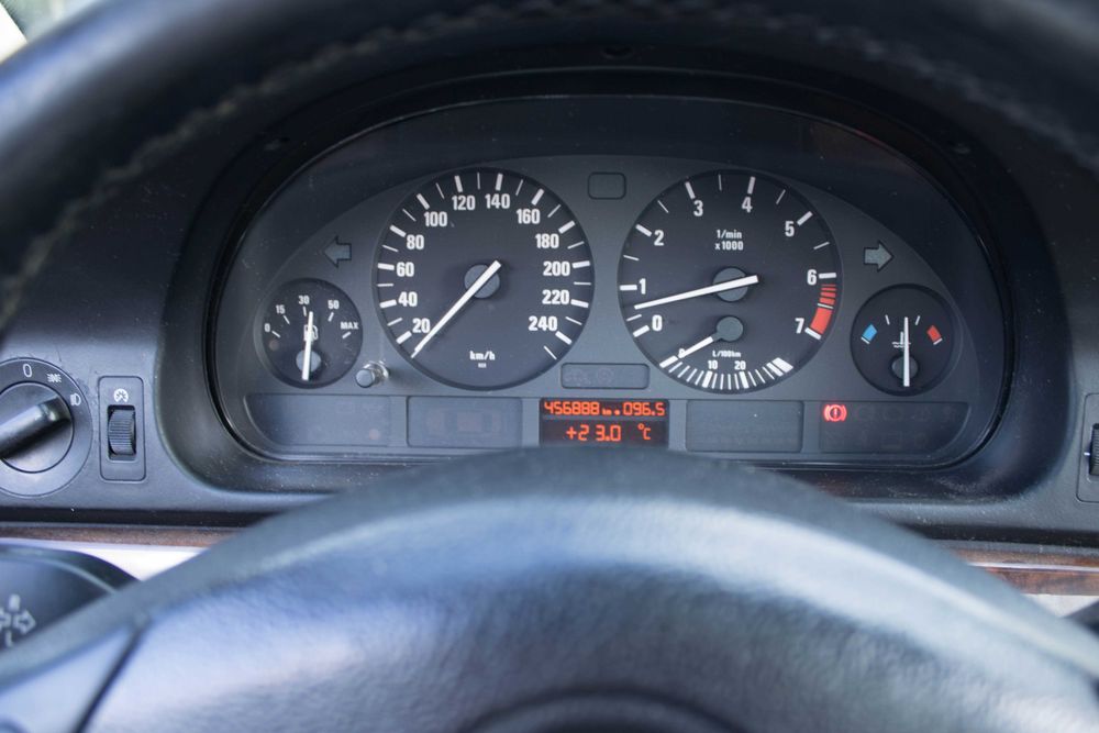 BMW e39 3.0i Zdrowa