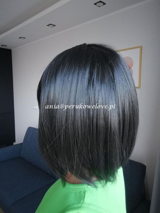Peruka czarna bob na co dzień WŁOSY jak naturalne peruki damskie
