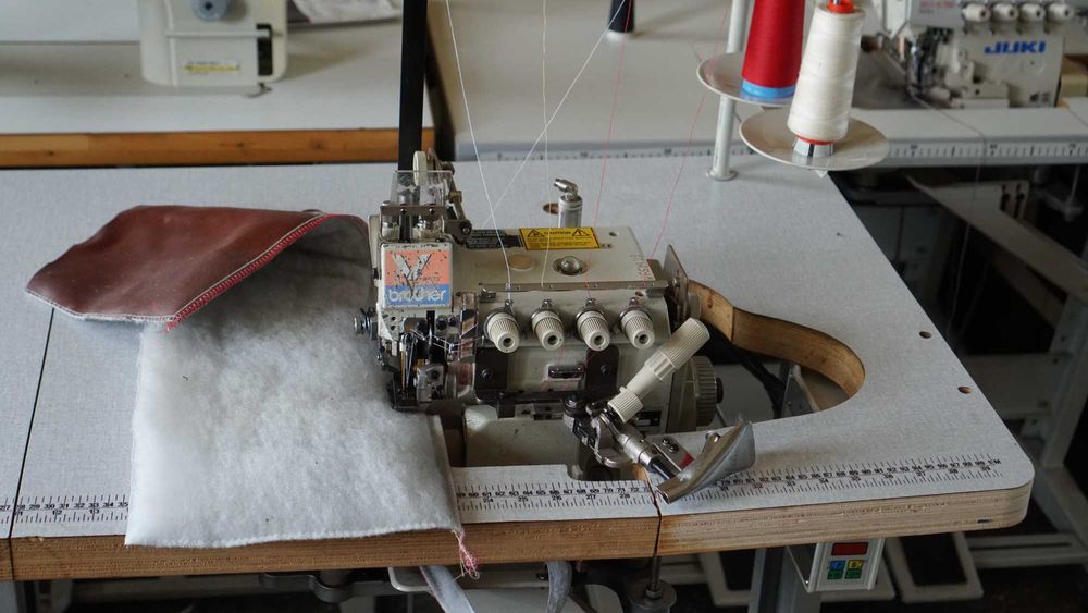Overlock Brother do szycia pianki, tapicerka, silnik 230V
