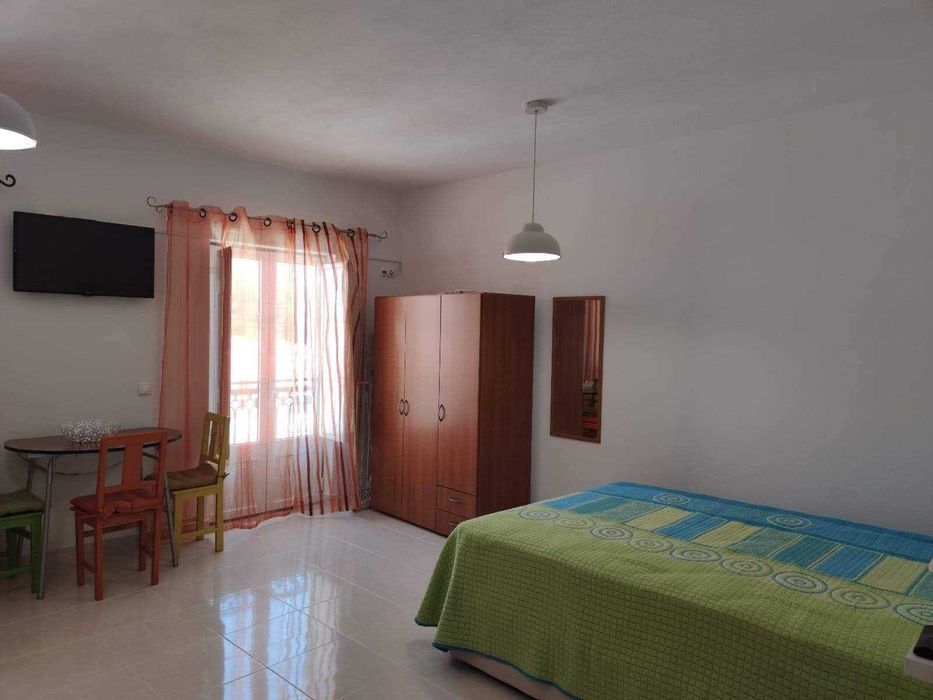 Aluga-se apartamento T0 na Zambujeira do Mar
