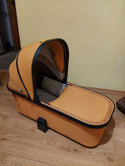 Універсальна коляска Carrello Alfa 2 в 1