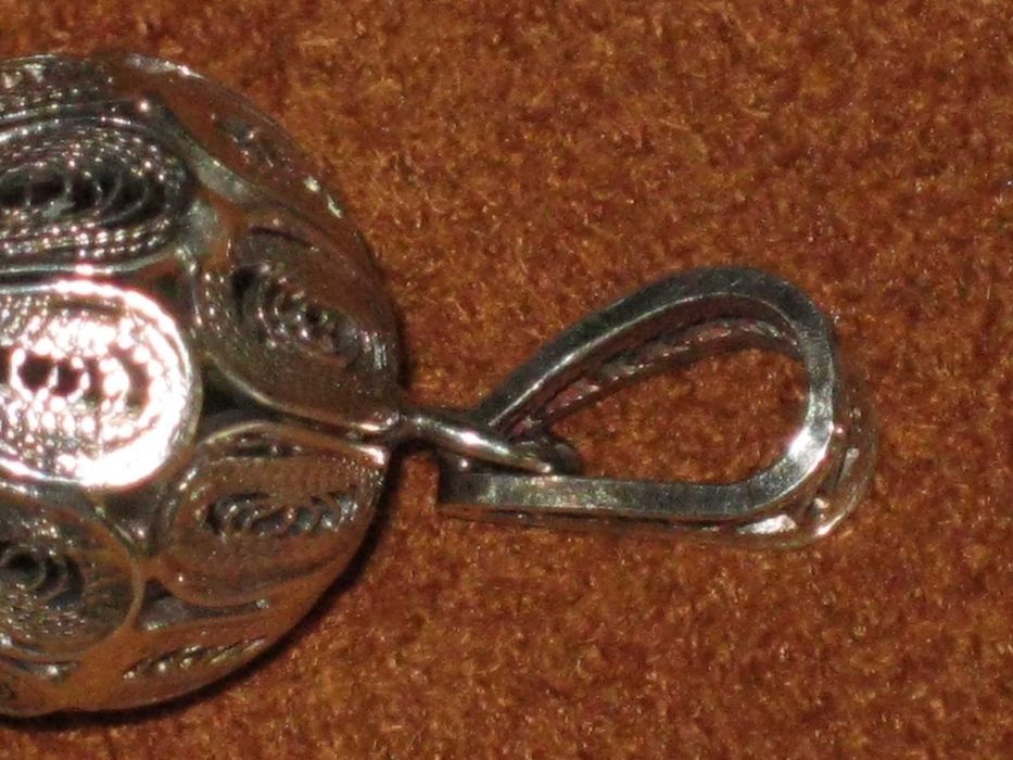 Medalha Filigrana Prata Maciça de Lei 835`/..  C/Contraste