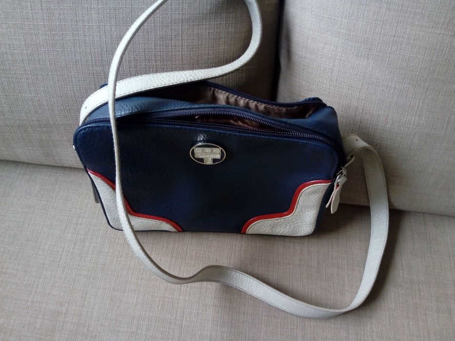 Carteira tiracolo senhora azul