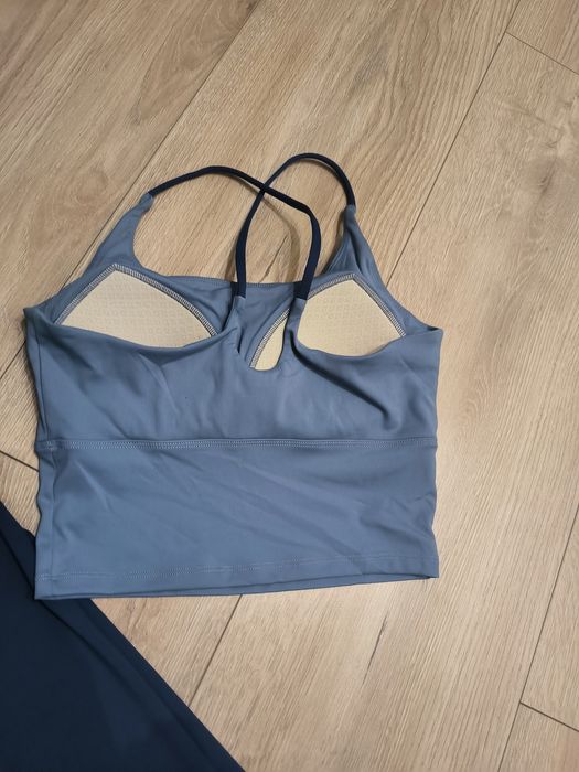 Strój fitness strój na siłownię na pilates zestaw legginsy i biustonos