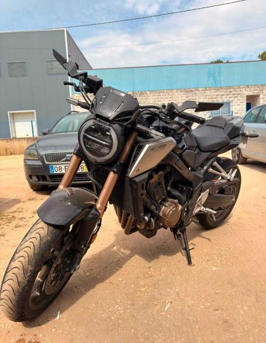 Honda CB650R - 4-cylinder