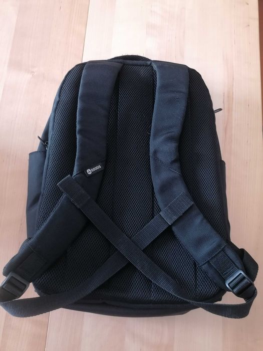 Mochila Goodis “Take Off”, preto, 15.6"