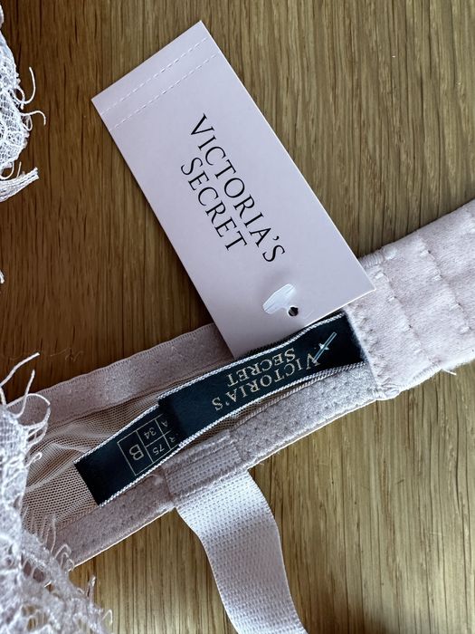 NOWY komplet bielizny Victoria’s Secret rozmiar B75 stanik + majtki