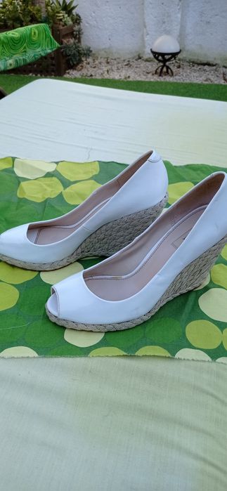 Sapatos da Bershka 38 e Zara 39 ler descrição