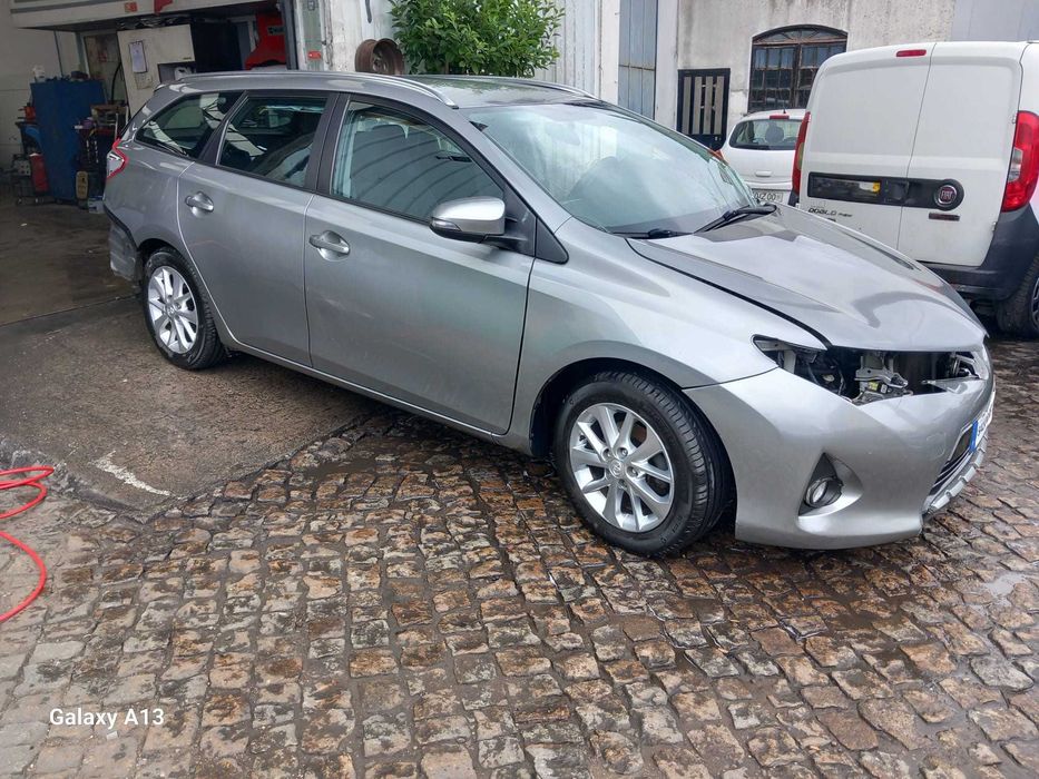 TOYOTA AURIS Combi 1.3 Dual-VVTi Nacional Gasolina