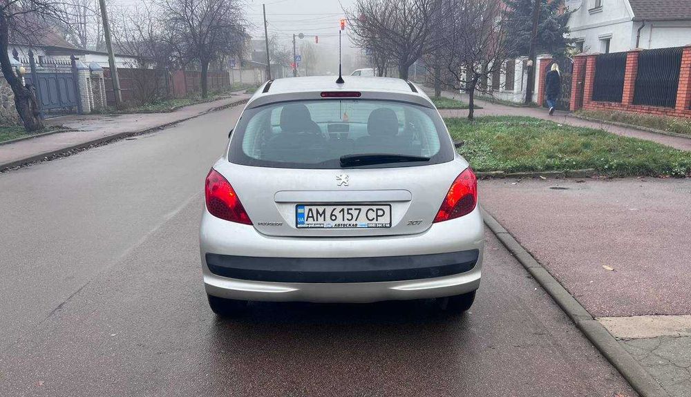 Продаю Peugeot 207. 1.4.   2009