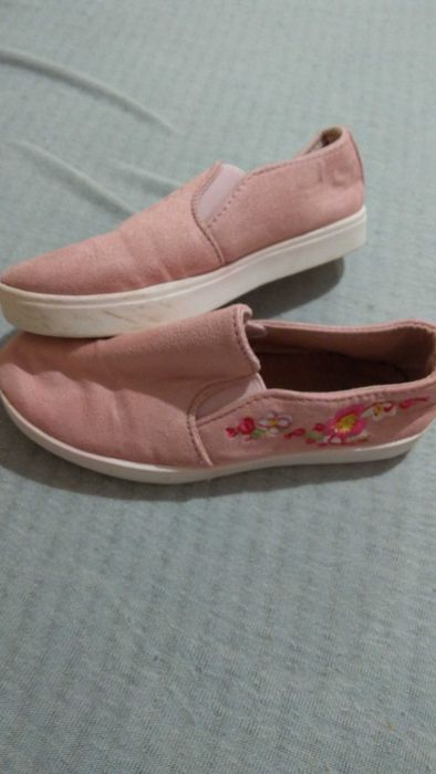 Buty zamszowe dzieciece