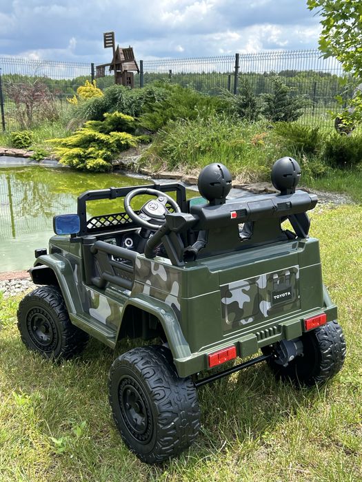 Auto na akumulator Jeep Dżip samochód TOYOTA FJ 4X4 SKÓRA KOŁA EVA LED