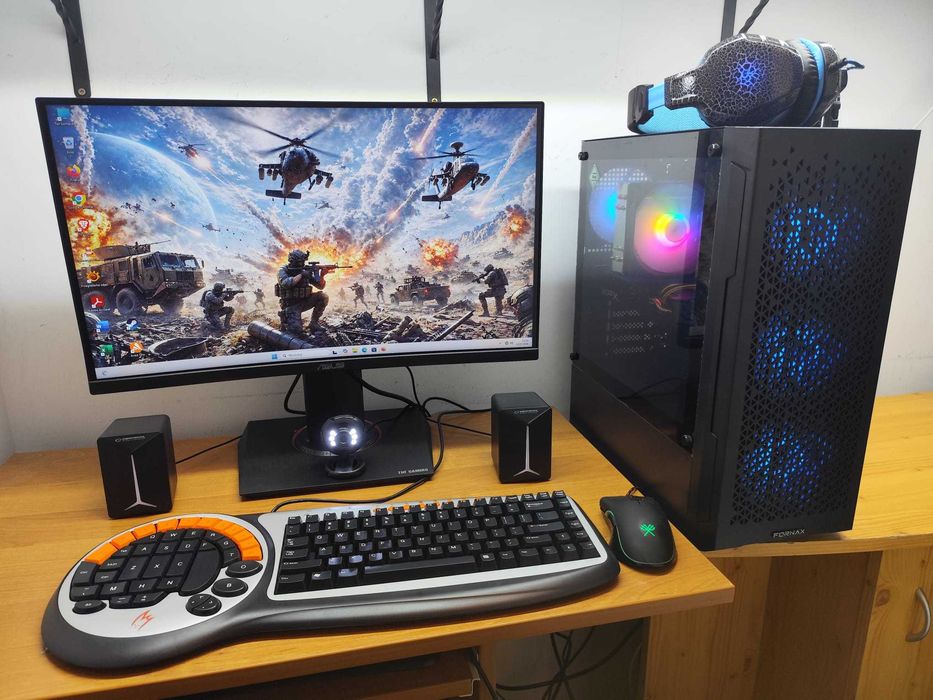 Gamingowy komputer czarny/biały. M.2 NVMe, dysk 2TB RX580 8GB, 64GB RAM, 10 rdzeni+akcesoria