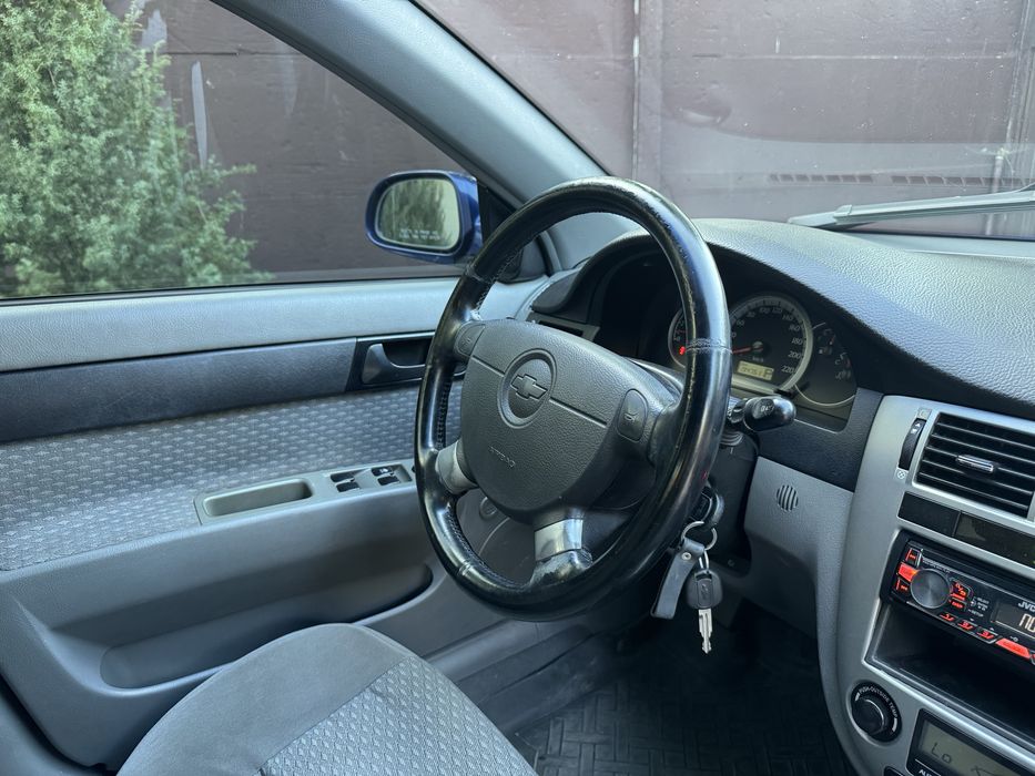 Робоча автівка на автоматі Chevrolet Nubira