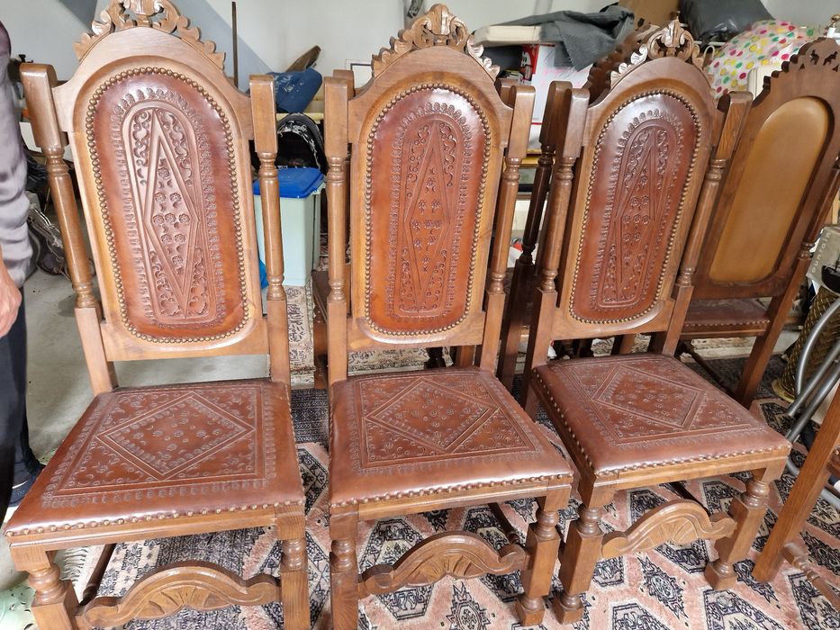 Conjunto mesa e cadeiras