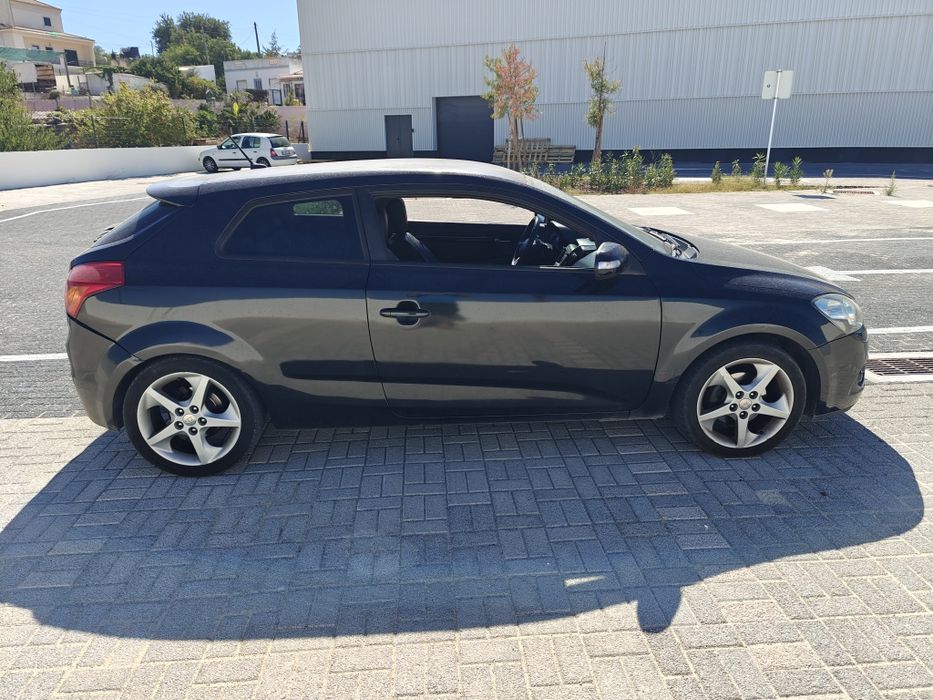 Kia proceed ED 1.6 crdi ceed coupé foto 3