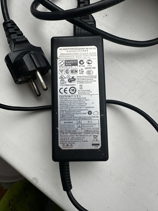 Блок питания для ноутбука