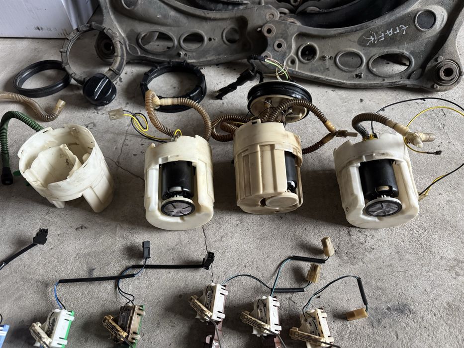 Паливний насос бака,колба,поплавок,рівень палива. Audi a6 c5 2.5tdi