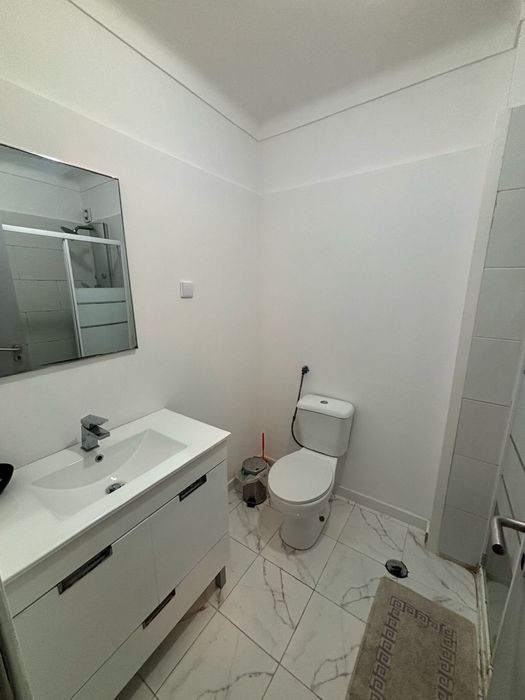 Quarto para arrendar com Varanda - SAMORA CORREIA