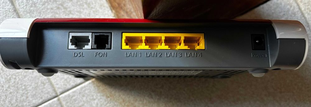 Router Fritz!Box 7530 sem transformador
