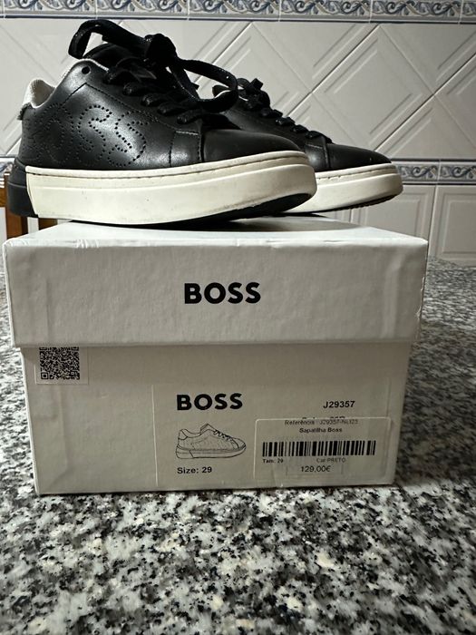 Sapatilhas pretas menino Boss