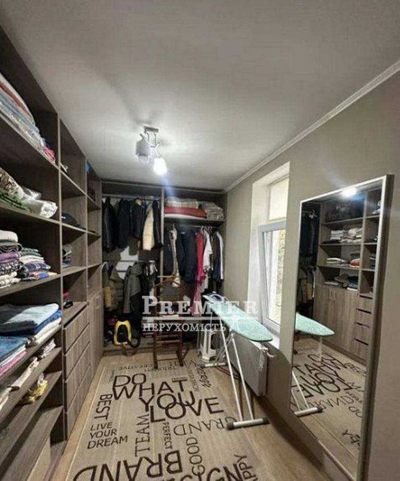 Продам дом в Нерубайском с ремонтом