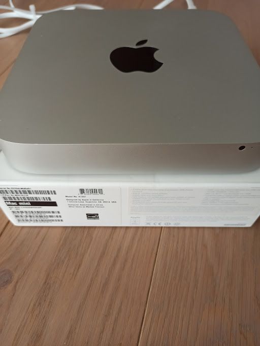 Продам Mac Mini 2011