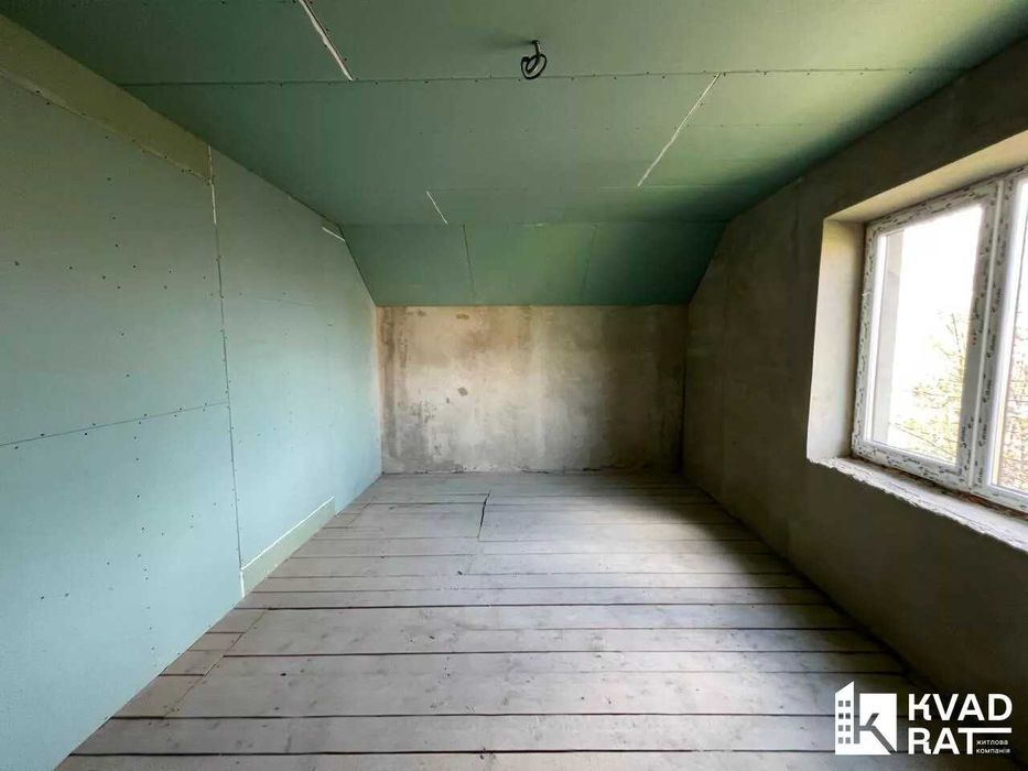 У продажі Просторий Будинок у Драгомирчанах