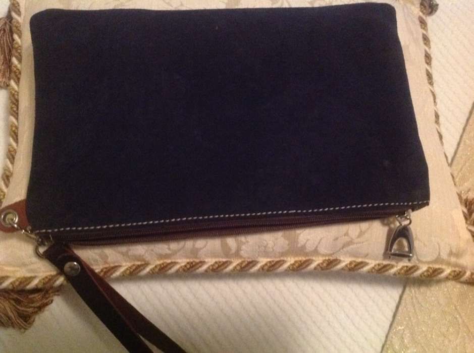 Pochete em camurça e pele- baixa de preço