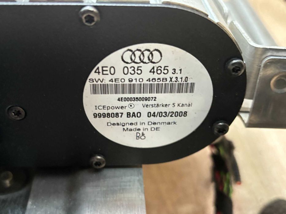 Wzmacniacz Audi A8 D3