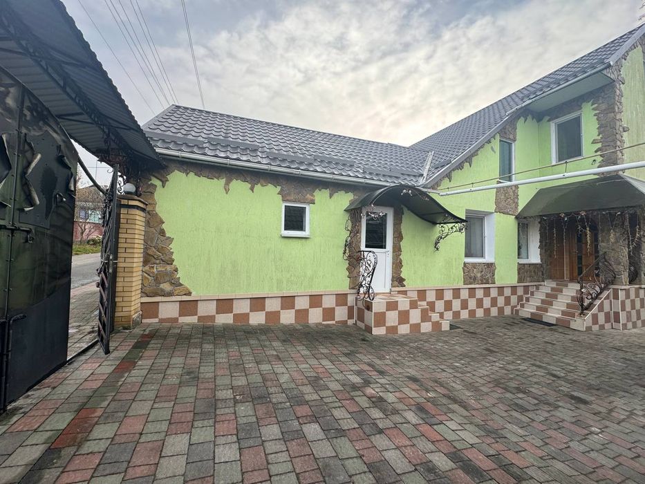 Продам будинок смт Ярмолинці