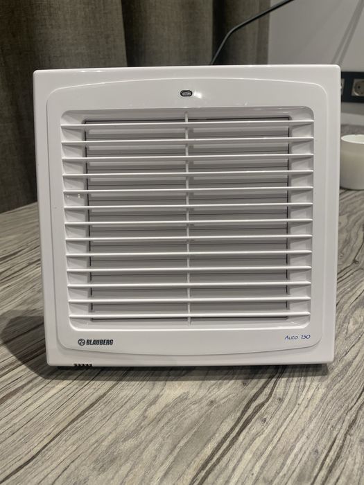 Витяжний вентилятор Blauberg Auto 150, новий, з дефектом