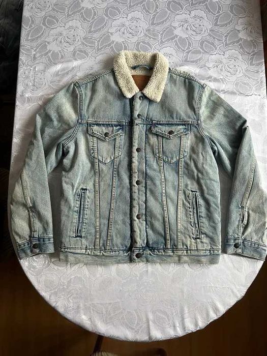 Kurtka zimowa jeansowa ocieplana sherpa Levi’s premium L